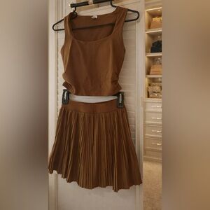 Elegant Brown Pleated pickleball/tennis set